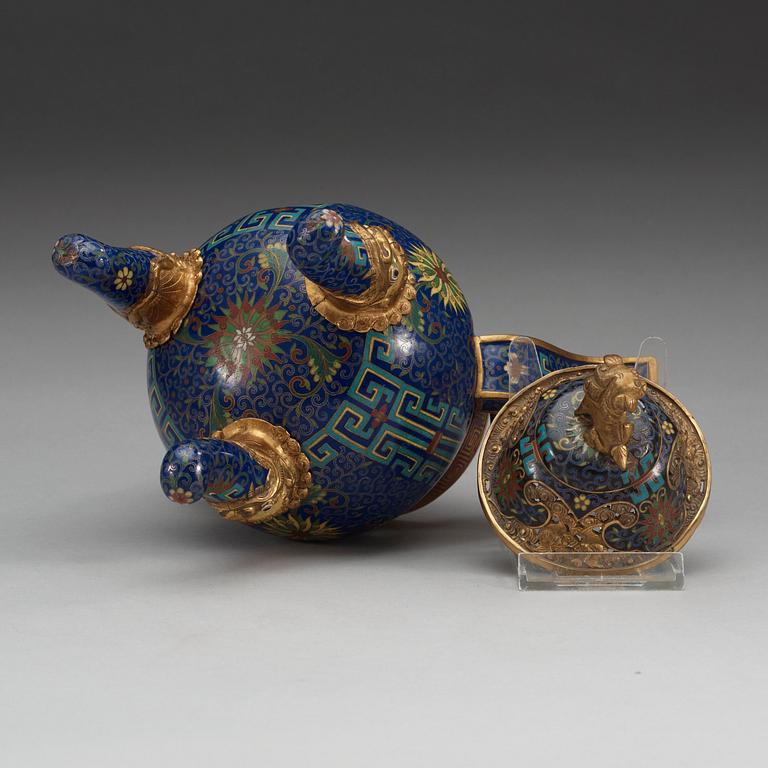 A cloisonné tripod censer, late Qing dynasty (1644-1912). Cover marked Lao Tian Li.