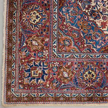 A RUG, A SEMI-ANTIQUE SILK KASHAN, 212 x 129,5 cm.