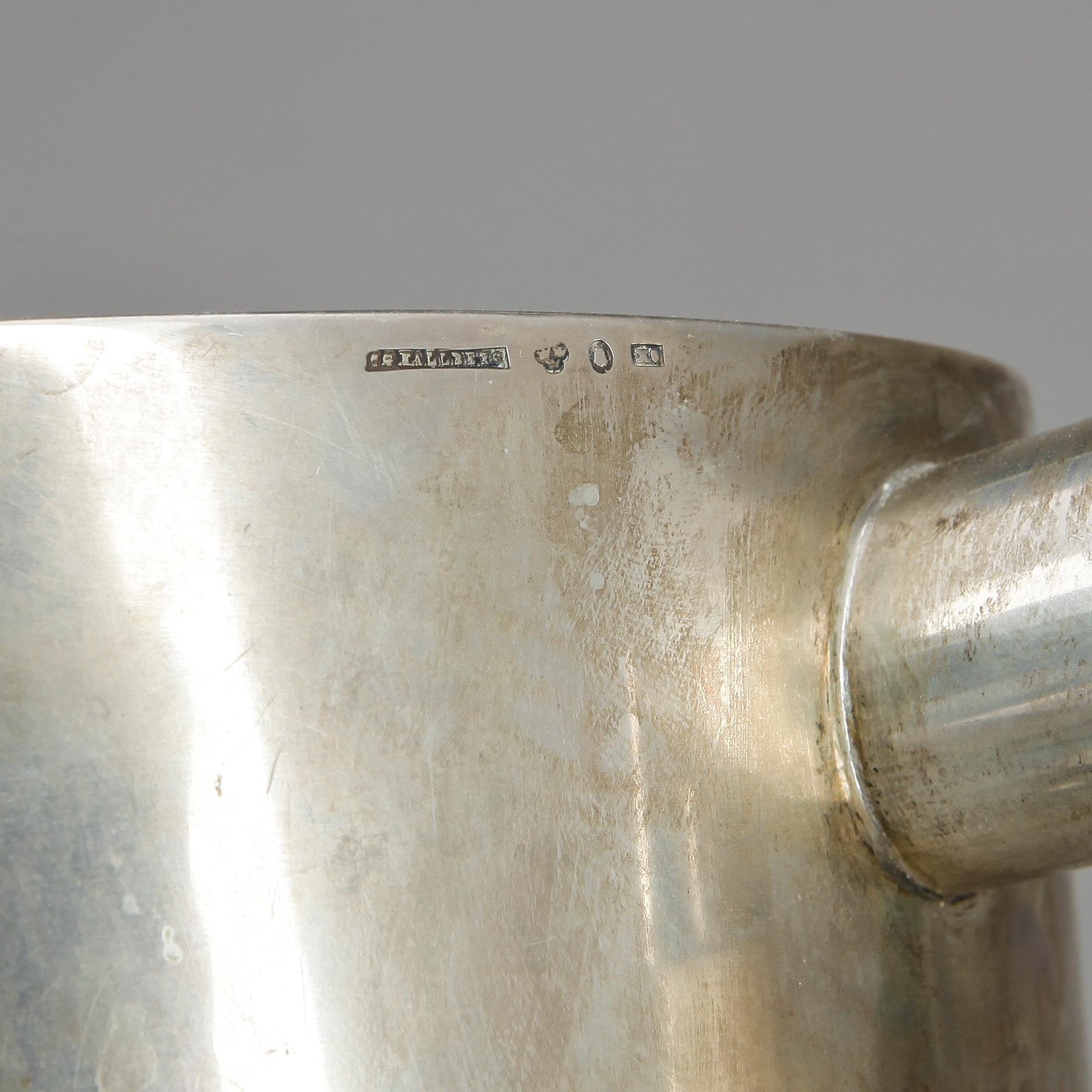 BÄGARE, silver, CG Hallberg, Stockholm, 1900. Vikt ca 1112g.