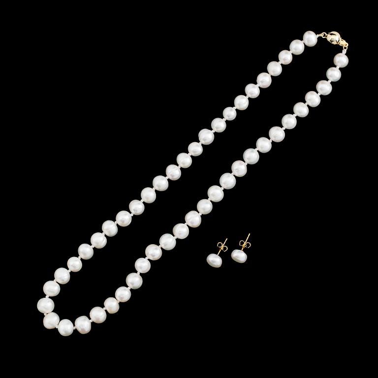 COLLIER OCH ÖRHÄNGEN, 14 k guld och odlade sötvattenpärlor.