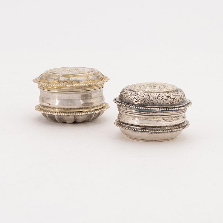 A set of two Swedish silver and parcel-gilt snuff boxes, 1770's.