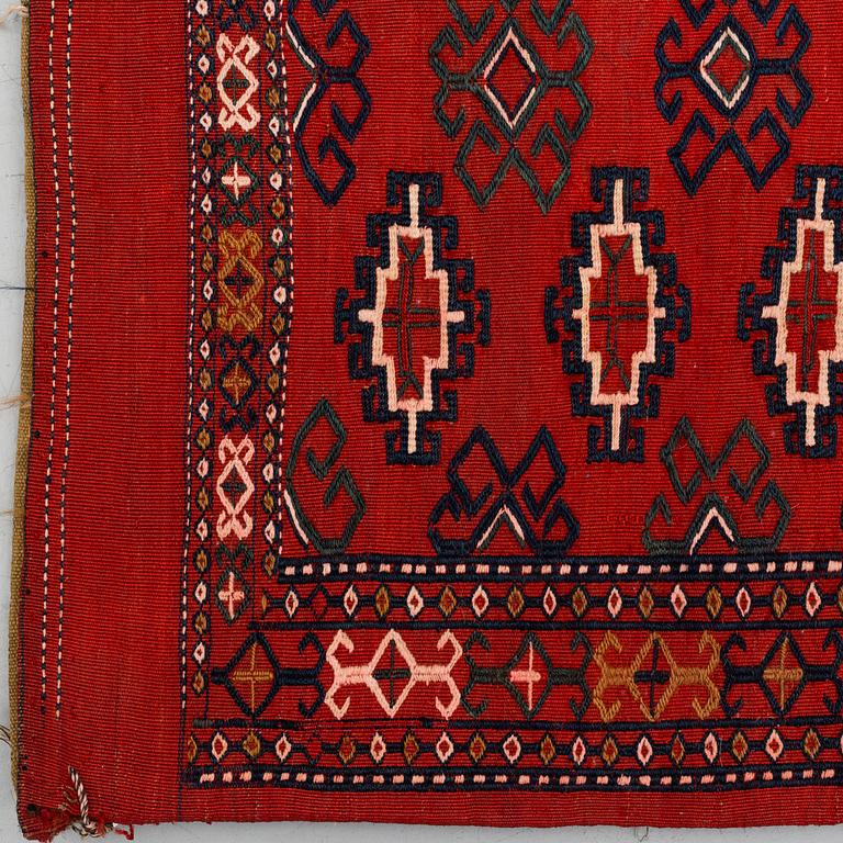 CHUVALS, 2 pcs., flat woven, old, probably Iran, ca ca 75,5 x 117 cm and 76,5 x 106 cm.