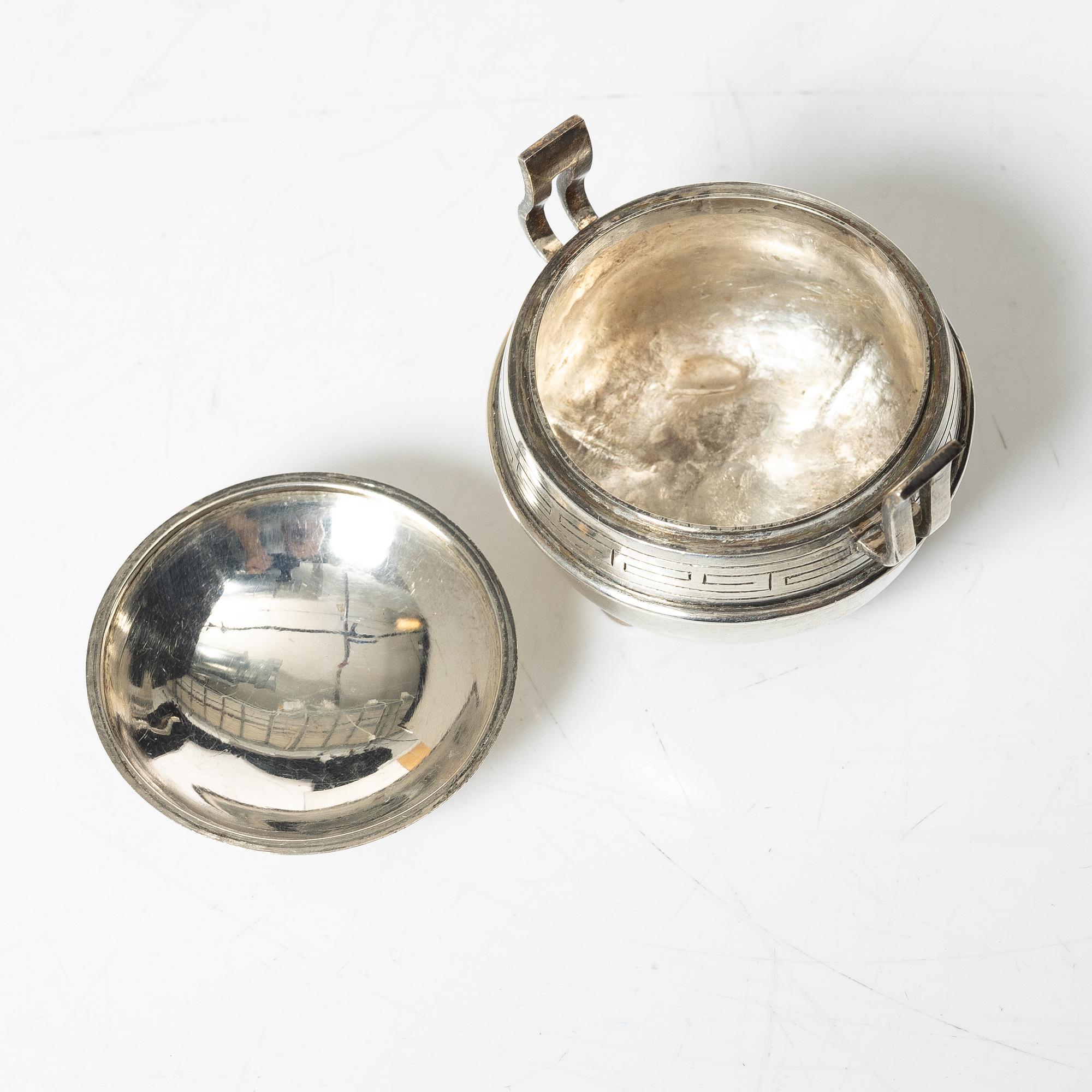 A group of six Japanese salts / boxes, some marked sterling silver, around 1900.