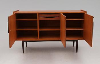 SIDEBOARD, 1900-talets andra hälft.