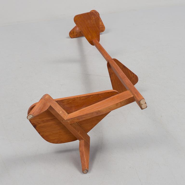 BLOMBORD /PIEDESTAL, teak, 1900-talets andra hälft.