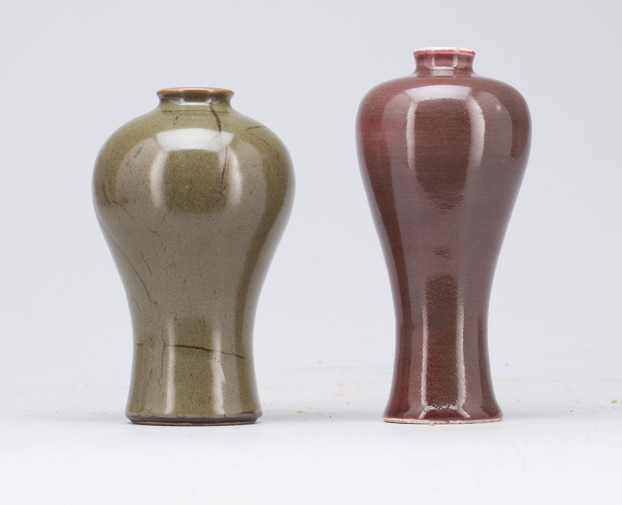 VASER, 2 st, porslin, Kina 1800-tal.