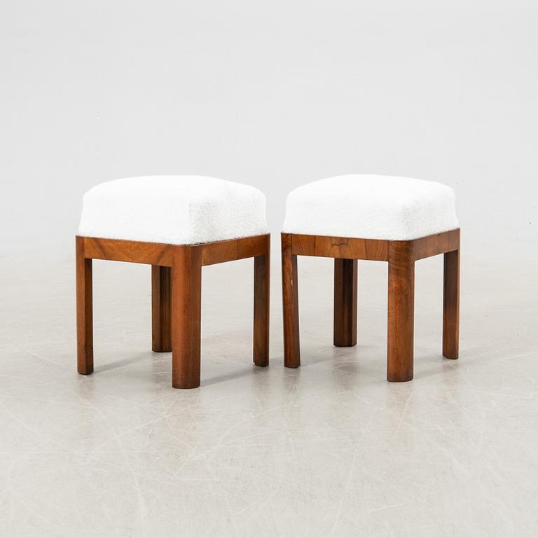 Pallar ett par 1900-talets första hälft.