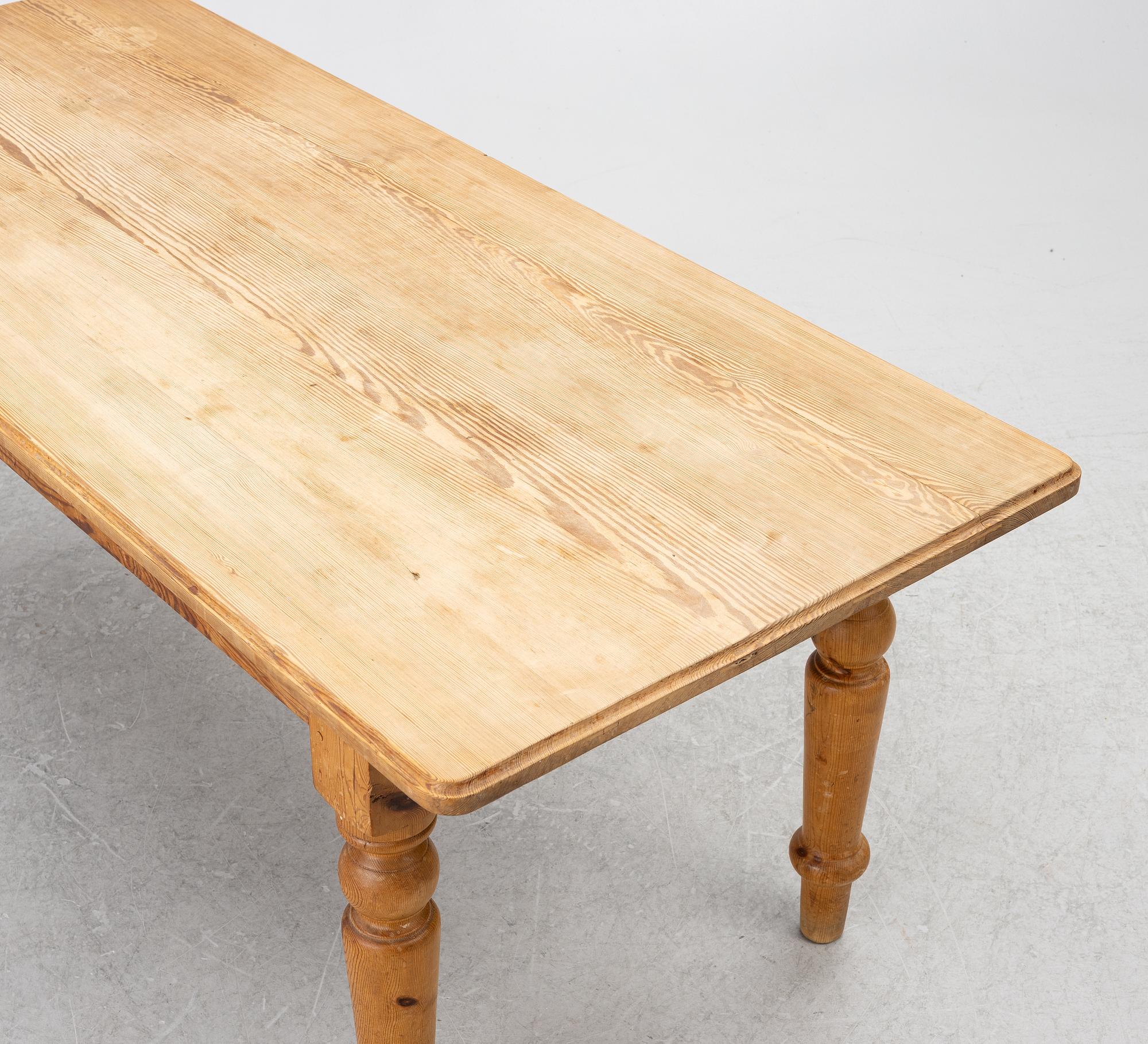 Dining table, late 19th century.