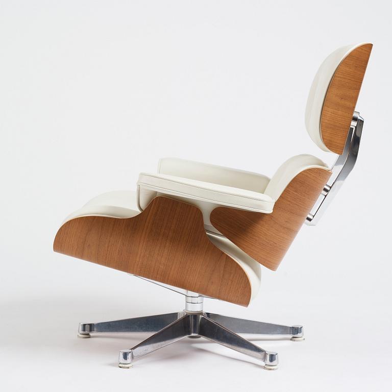 Charles & Ray Eames, fåtölj, "Lounge chair", Vitra, 2000-tal.