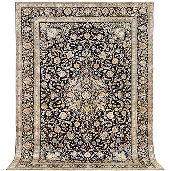 Matta, Keshan, ca. 376 x 266 cm.