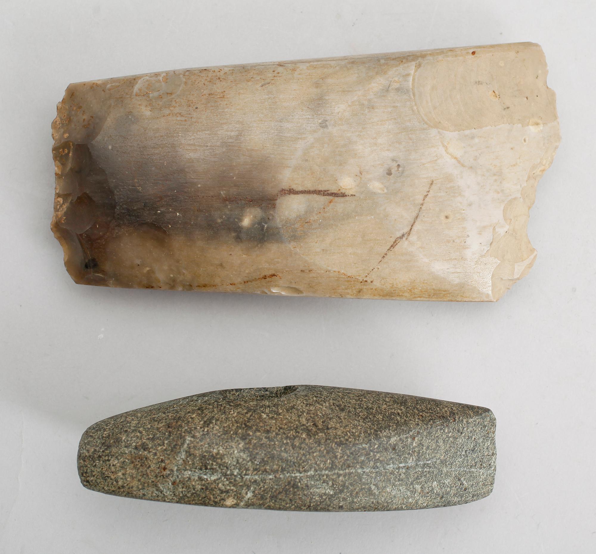 YXOR, 2 st, sten, forntida.