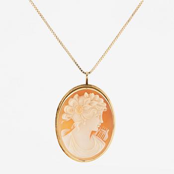 Pendant/brooch, 18K gold with shell cameo, with chain Balestra 18K gold.