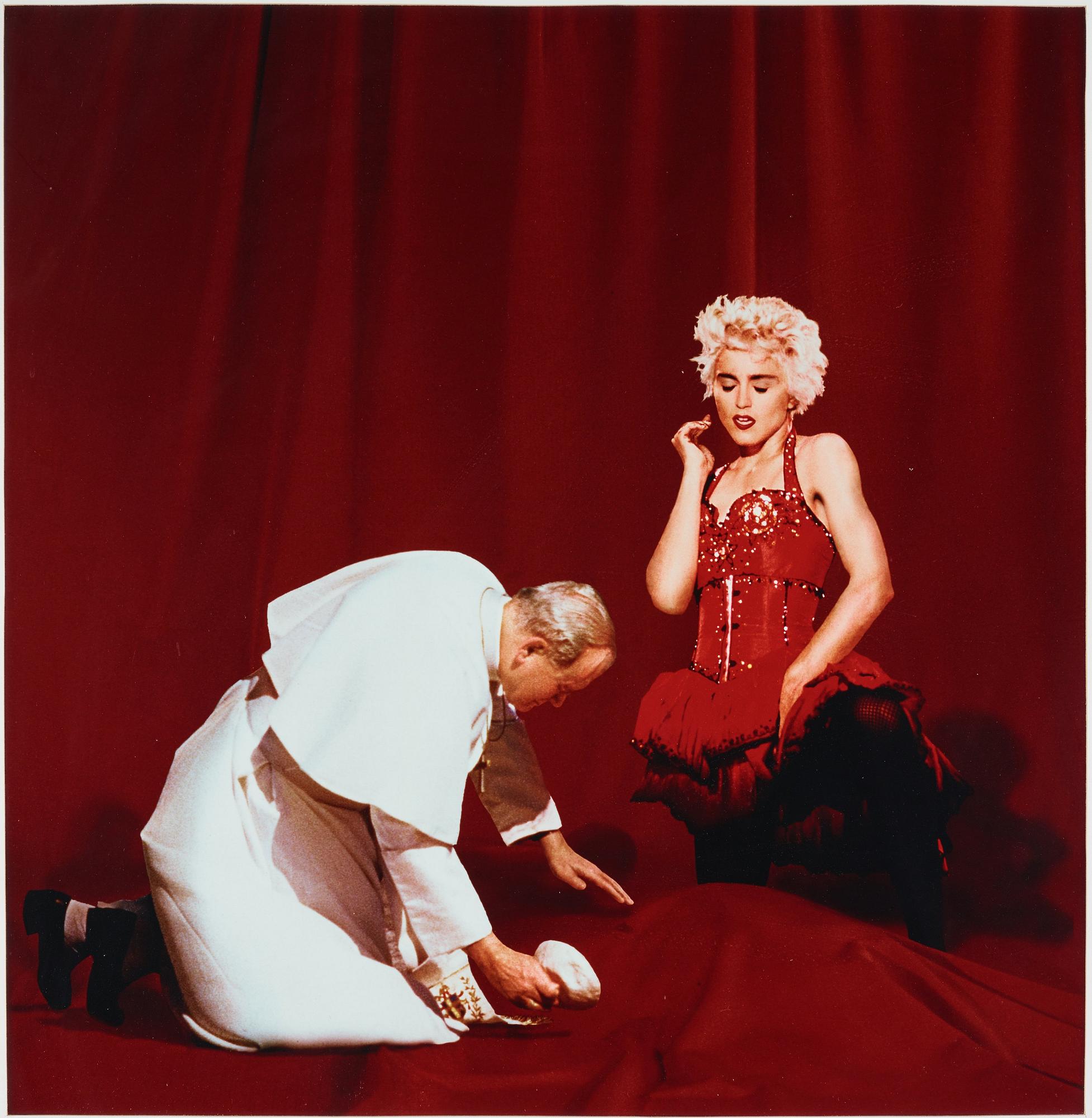 Ragna Berlin, "Älska din nästa så som dig själv (Love thy neighbour as thyself) (Luk 10:27)".