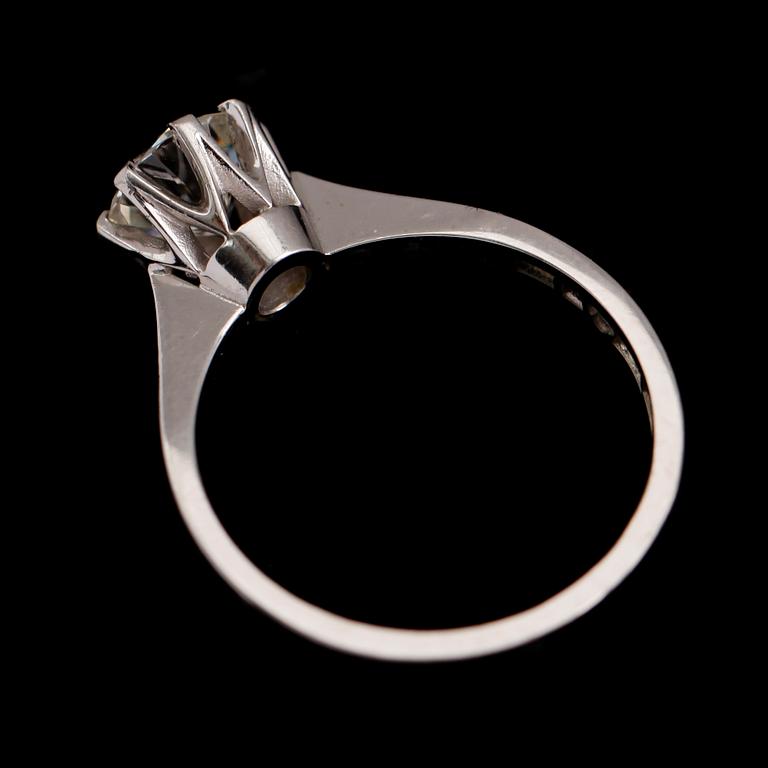 RING, 18 k vitguld, solitär briljantslipad diamant 1.19 ct, svenska stämplar 1991.