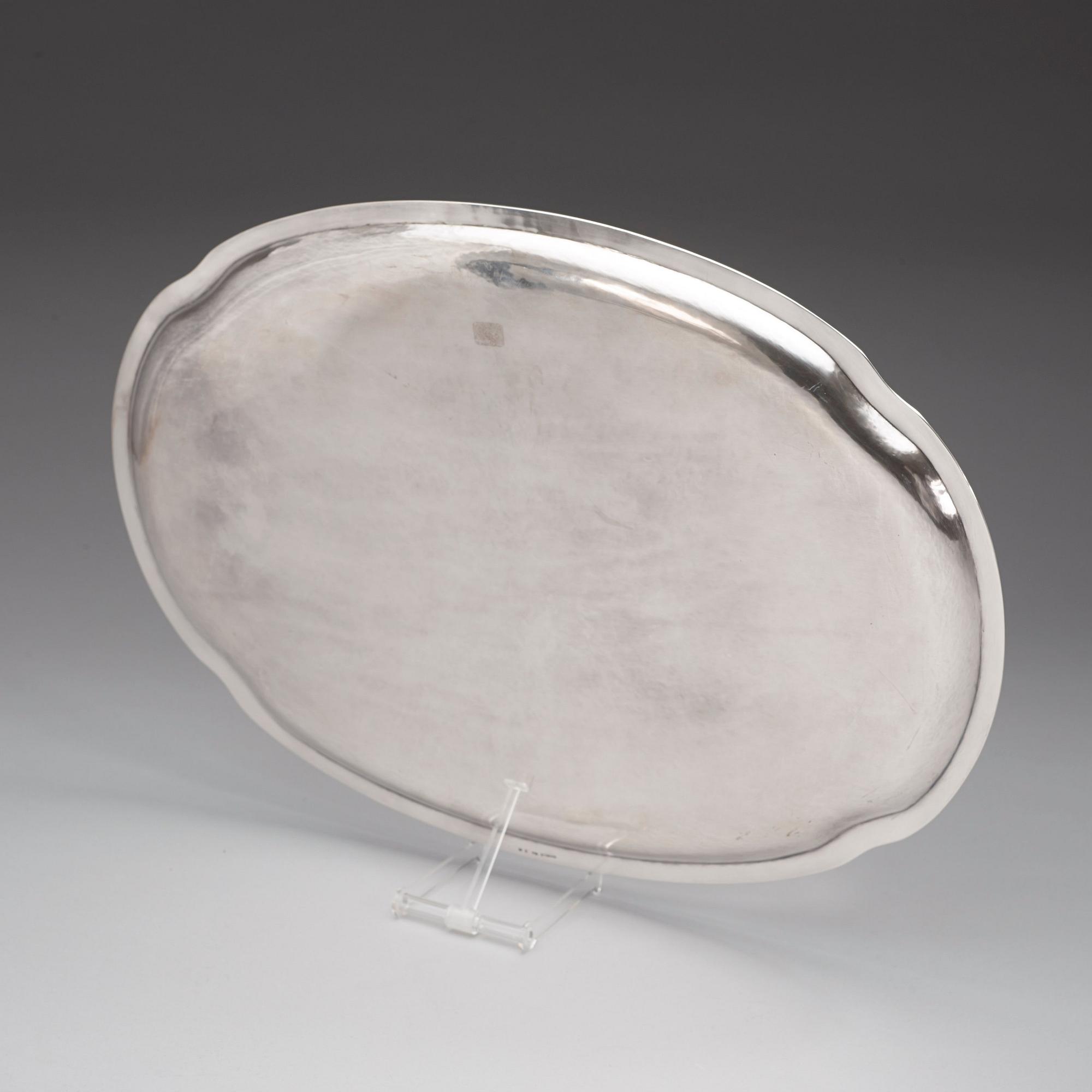 BRICKA, silver, W.A. Bolin, Stockholm 1931, vikt ca 1900 g.