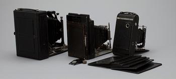 BÄLGKAMEROR, 3 st. samt KASSETTER 6 st, 1900-talets första kvartal.