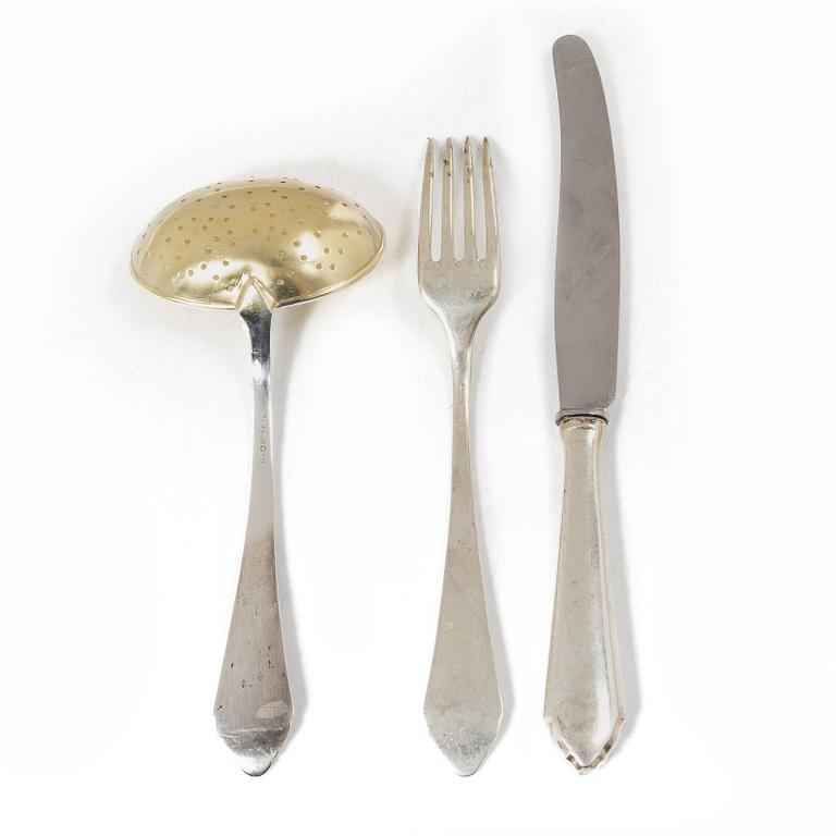 An 18 piece silver cutlery service, including Stehn M B, Halmstad 1926.