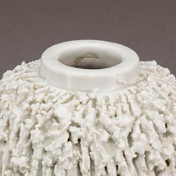 VAS, chamotterat stengods, Gunnar Nylund, Rörstrand, 1900-talets andra hälft.