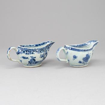 Two blue and white saucers, Qing dynasty, Qianlong (1736-95).