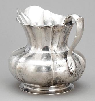 KANNA, silver, Italien 1900-talets mitt. Vikt ca 478 gram.