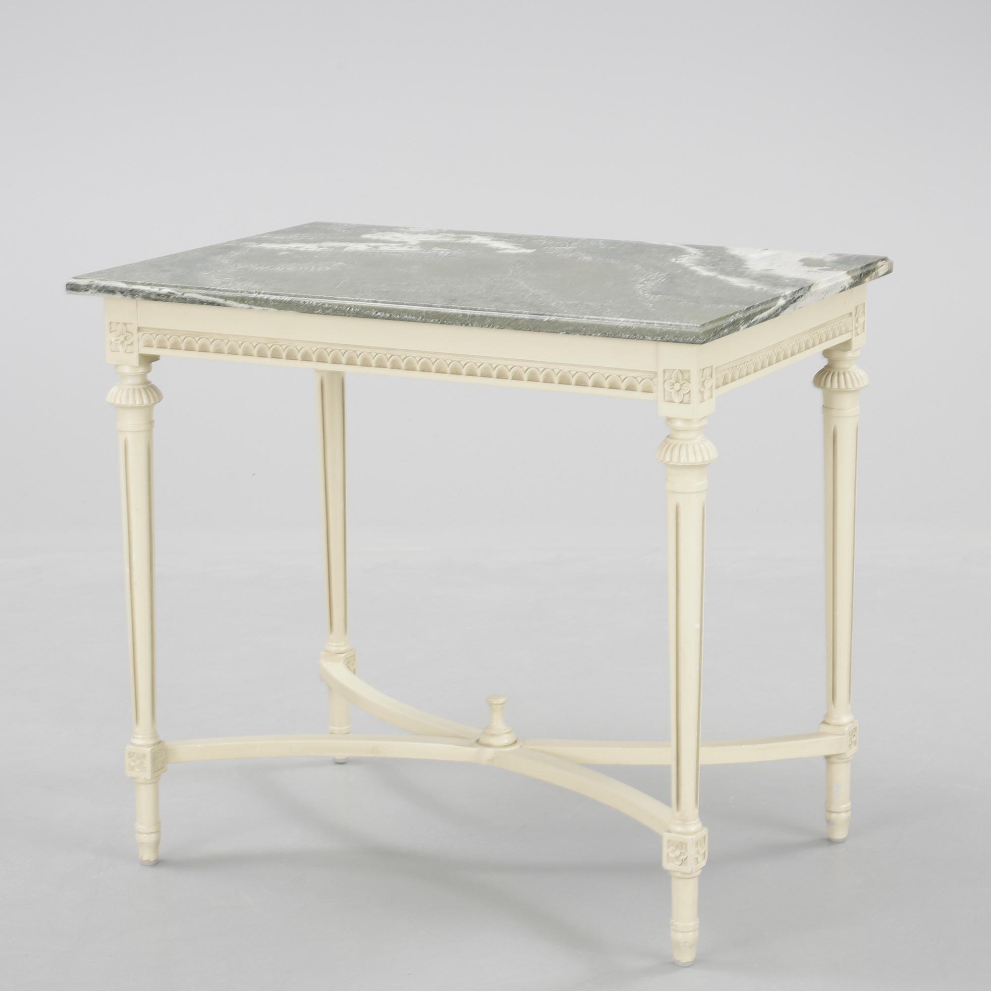 SALONGSGRUPP, 8 delar, Louis XVI-stil, 1900-talets första hälft.