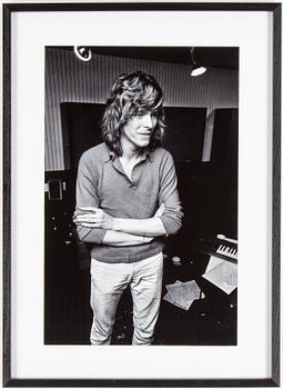 ROLF ADLERCREUTZ, "David Bowie, Trident Studion, London 1970", archival pigment print, a tergo signerad o numrerad 4/20.