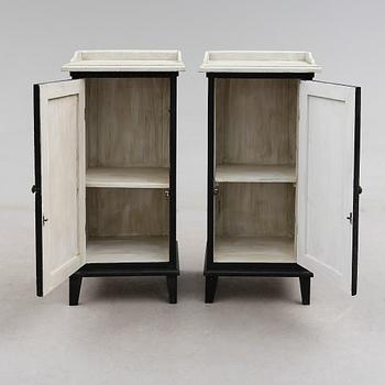 SÄNGBORD, 1 par, modern tillverkning.