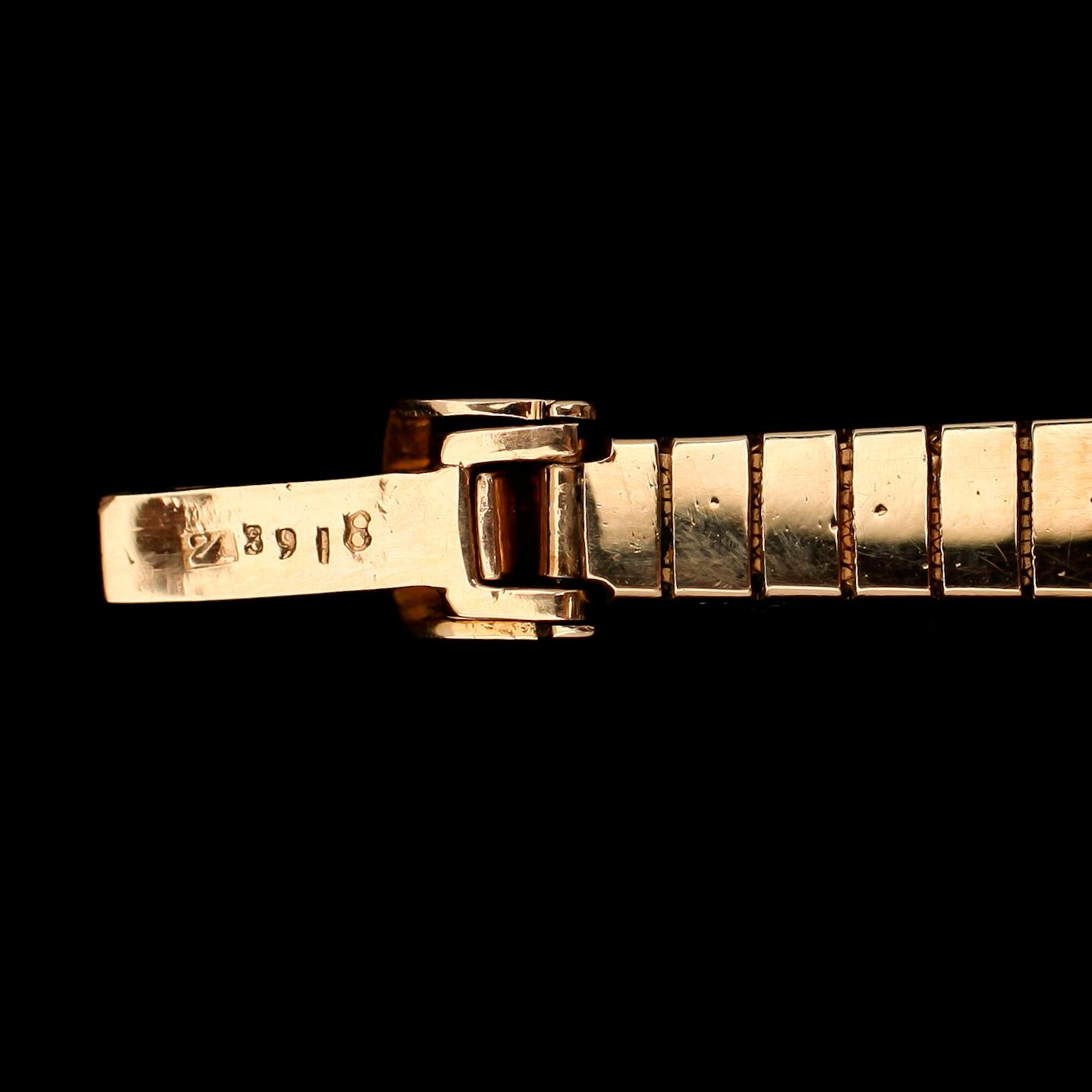 DAMARMBANDSUR, 18 k guld, International Watch Co, Automatic. Total vikt med urverk ca 37 gram.