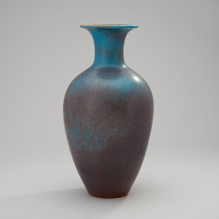 A Gunnar Nylund stoneware vase, Rörstrand 1950's-60's.