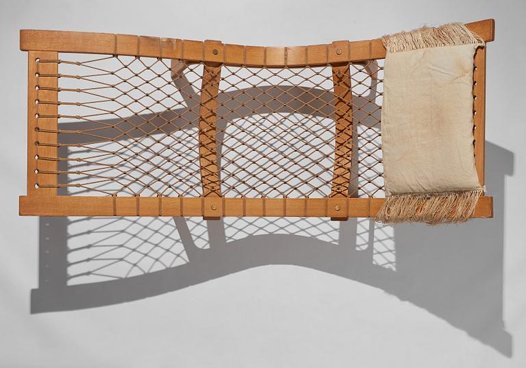 Hans J. Wegner, an oak chaise longue 'Hammock Chair GE2', Getama, Denmark, early 1960s.