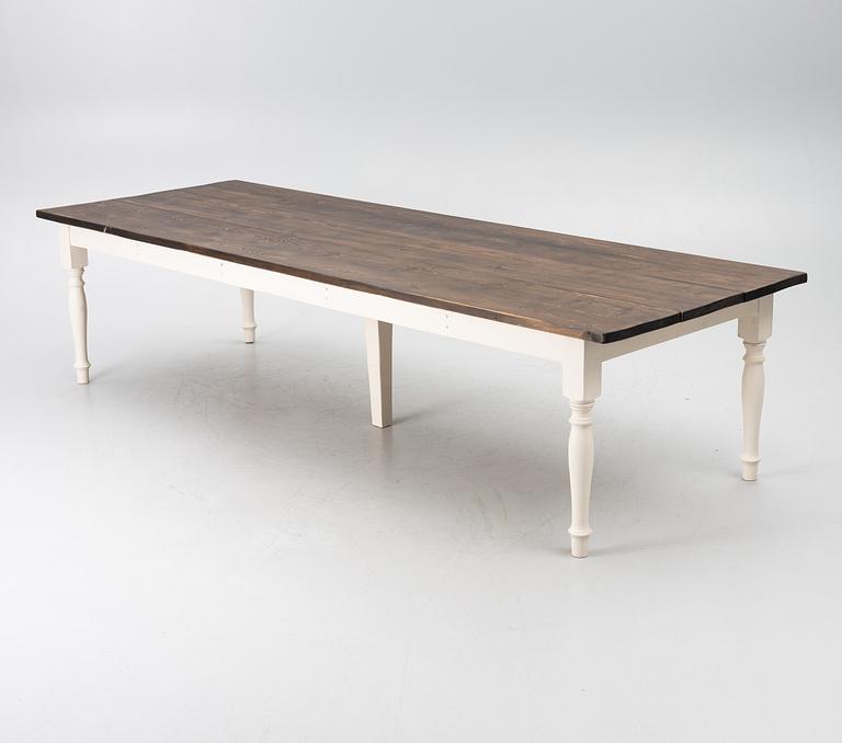 Matbord, BOVO Barnwood, 2022.