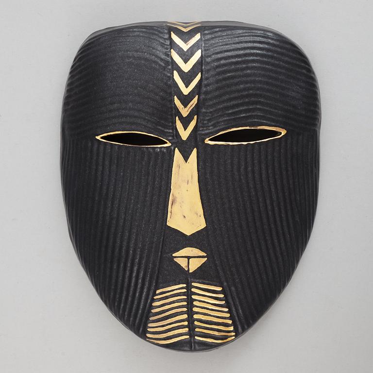 LISA LARSON, a stoneware mask, K-Studion, Gustavsberg.