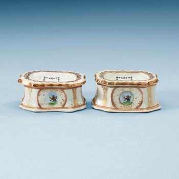 1557. A pair of famille rose armorial salts, Qing dynasty, Qianlong (1736-95).