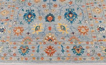 A Ziegler Design carpet, ca 240 x 167 cm.