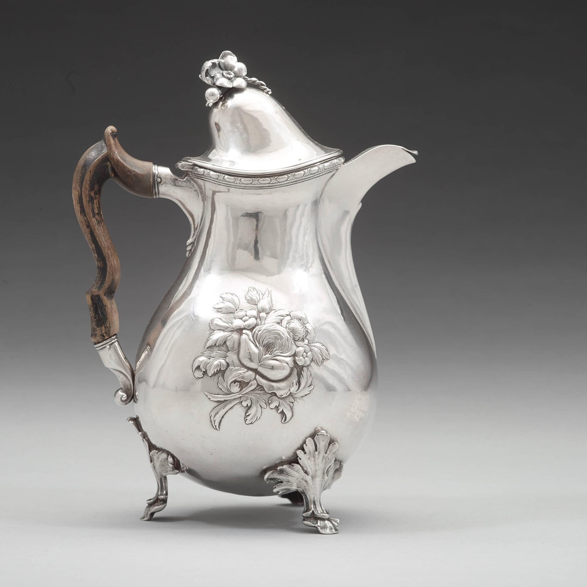A Swedish 18th century silver coffee-pot, mark of Pehr Zethelius, Stockholm 1777.