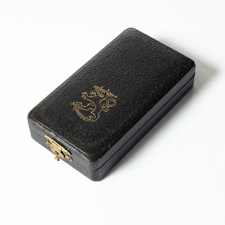 Orders and decorations, 8 pcs.