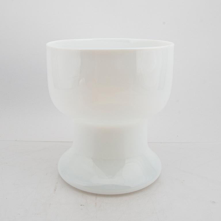 Signe Persson-Melin, a 1980s Kosta glass bowl.