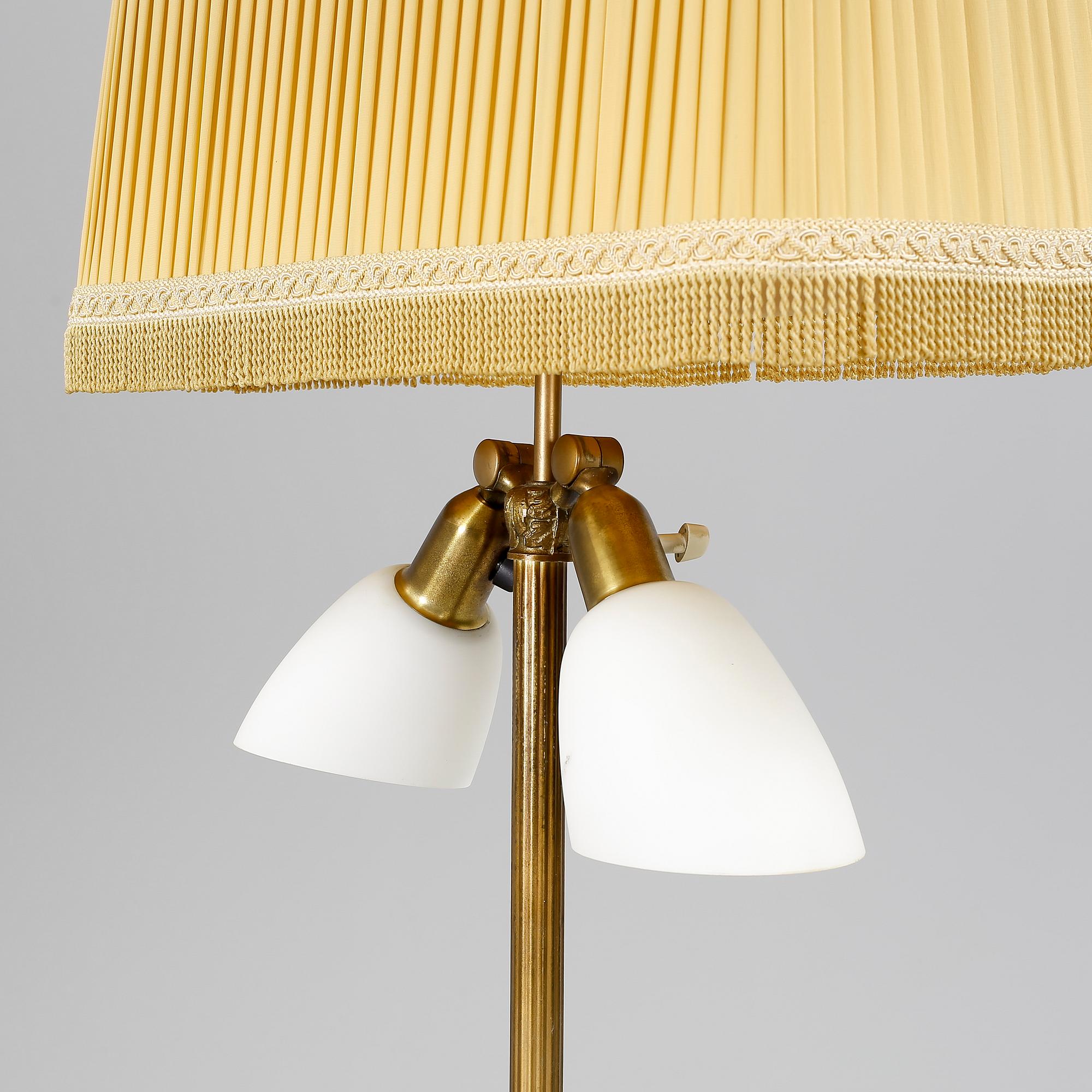 GOLVLAMPA, 1940/50-tal.