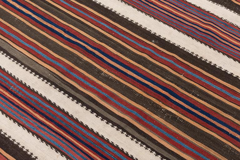 Rug, Kelim, semi-antique, approx. 272 x 155 cm.