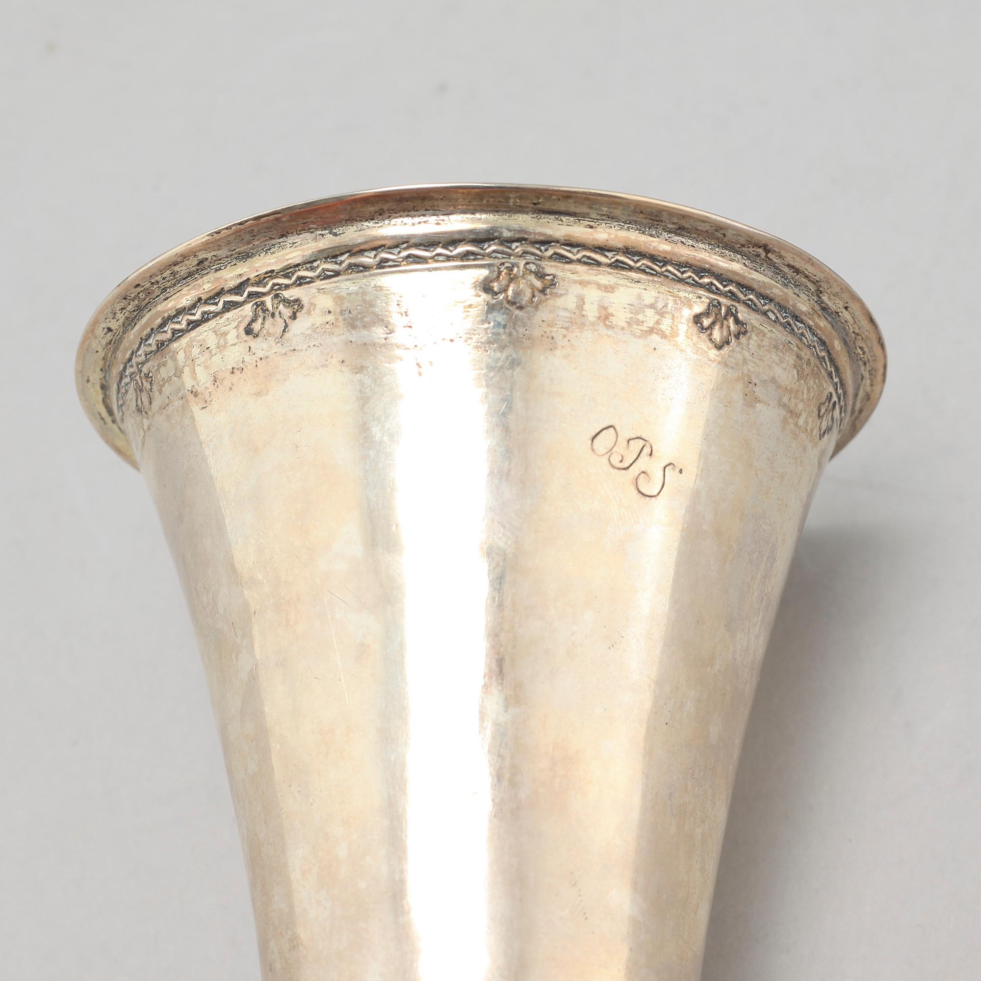 Two silver beakers by  Petter Sundelius, Visby (1785-1813) and Conrad Heitmüller, Nyköping, (1735-1779).