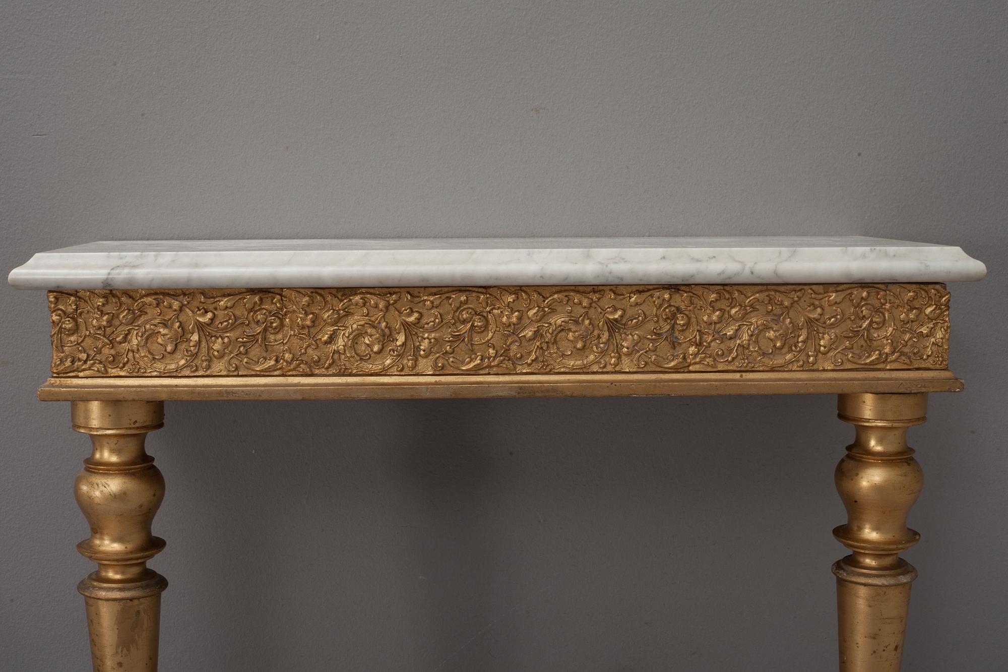 KONSOLBORD, 1800-talets andra hälft.