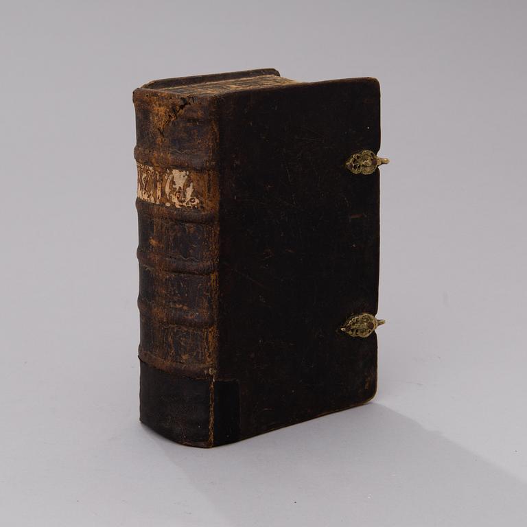 A Swedish bible from 1688, printed in Amsterdam.