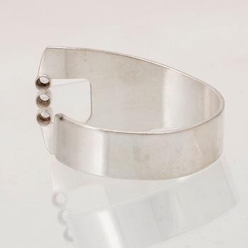 Per Dåvik a silver bracelet set with round brilliant-cut colorless synthetic spinels Alton Falköping 1973.