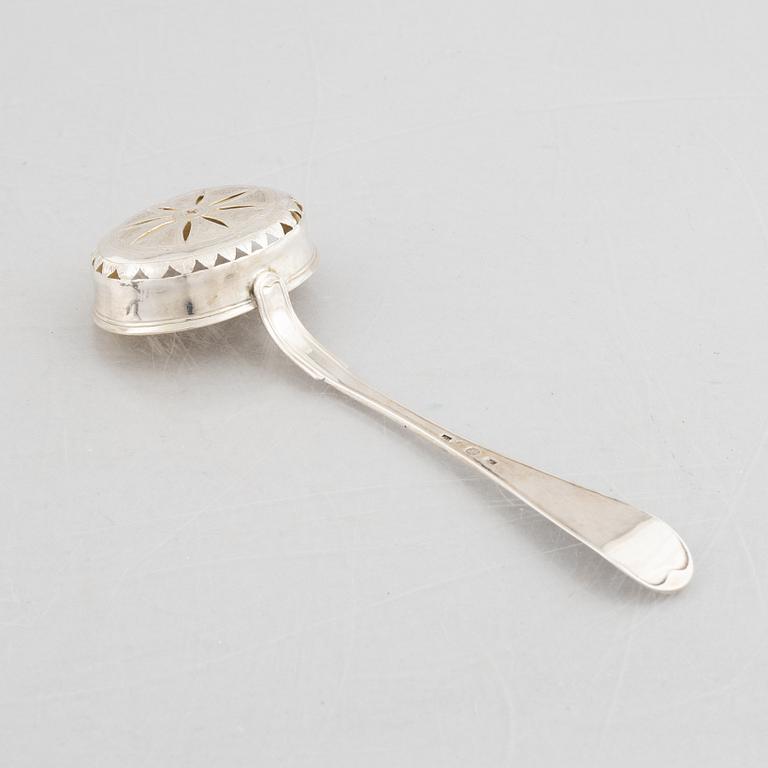 A Swedish Empire silver sugar bowl with sugar spoon, mark of Carl Lindström, Borås 1842.
