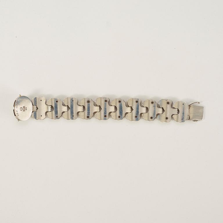 A Georg Jensen sterling bracelet, Copenhagen 1945-77.