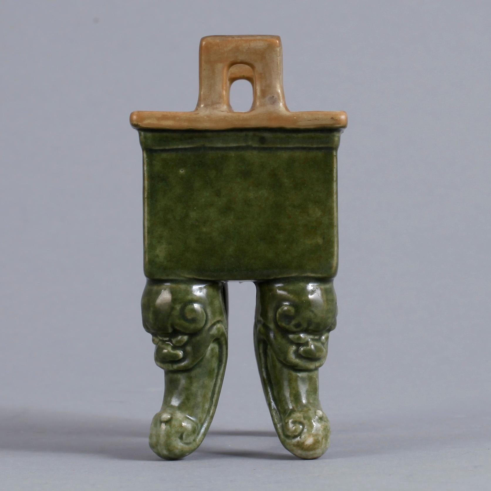 RÖKELSEKAR, porslin, Kina troligen 1800-tal.