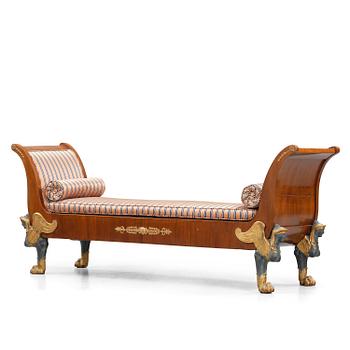 61. A Swedish Empire daybed, early 19th century.
