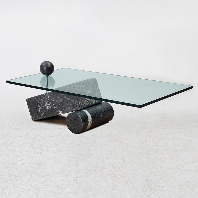 A coffee table, late 20th century.