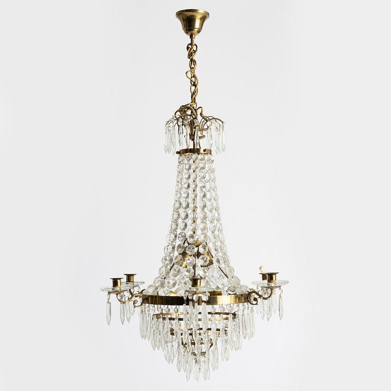 A chandelier, first half of the 20th century.