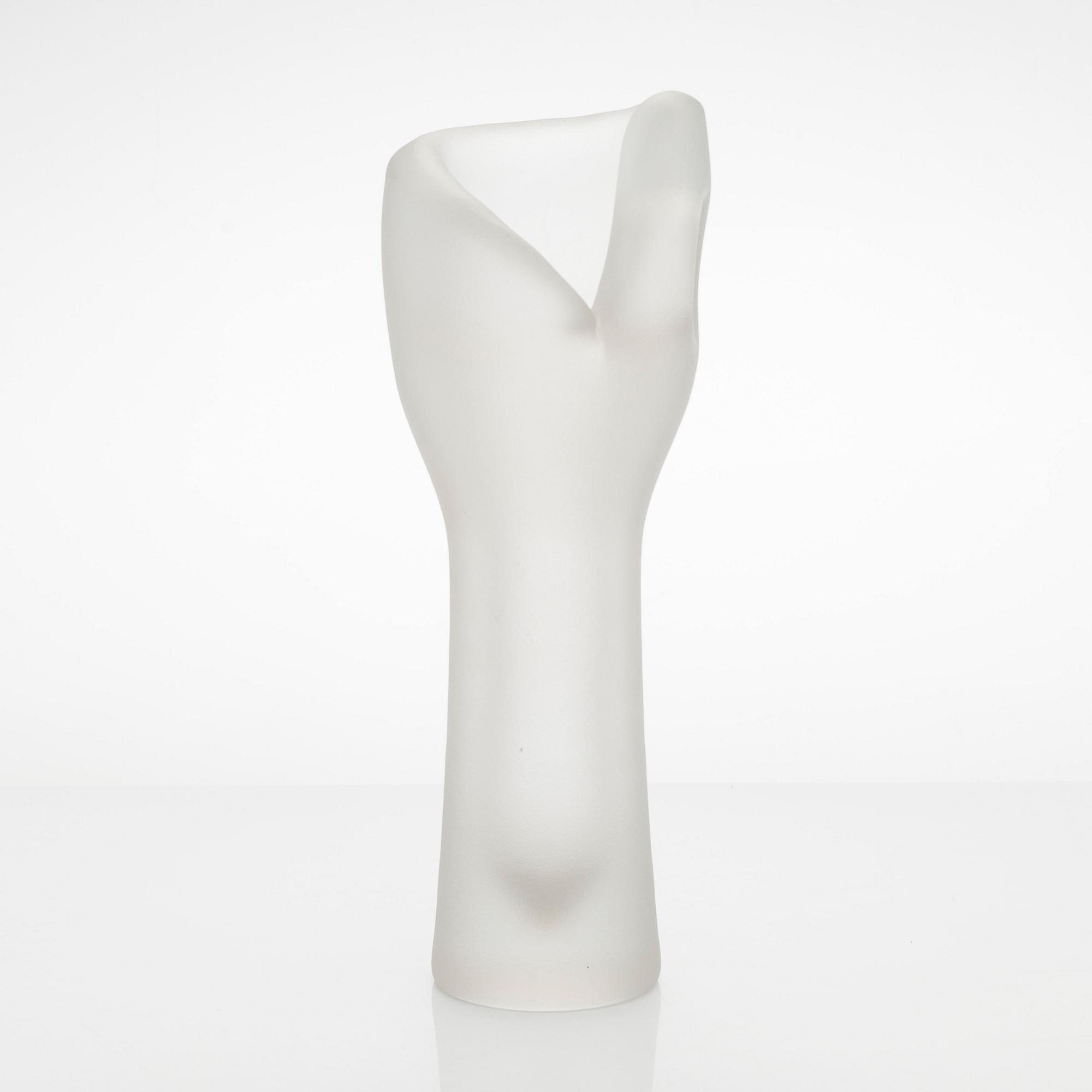 Timo Sarpaneva, maljakko, lasia, malli 3530, signeerattu Timo Sarpaneva Iittala.